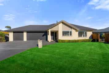 55 Manse Road, LEESTON