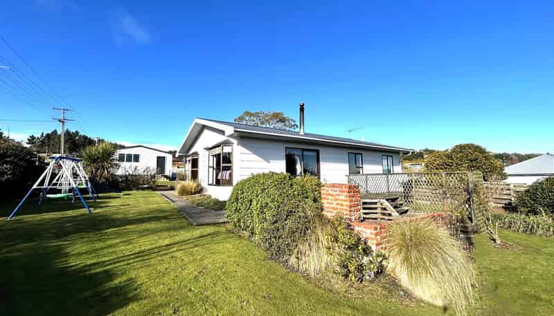 2 Wangaloa Road, KAITANGATA