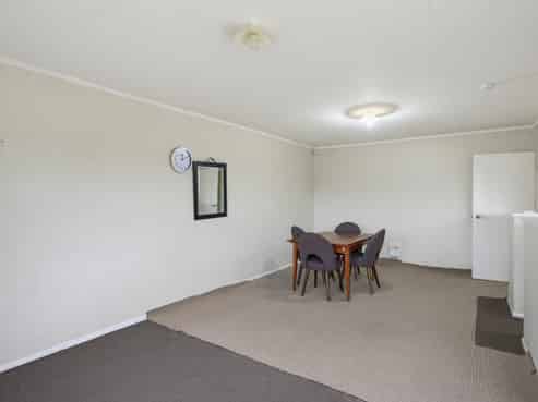16B Buckley Grove, Paraparaumu