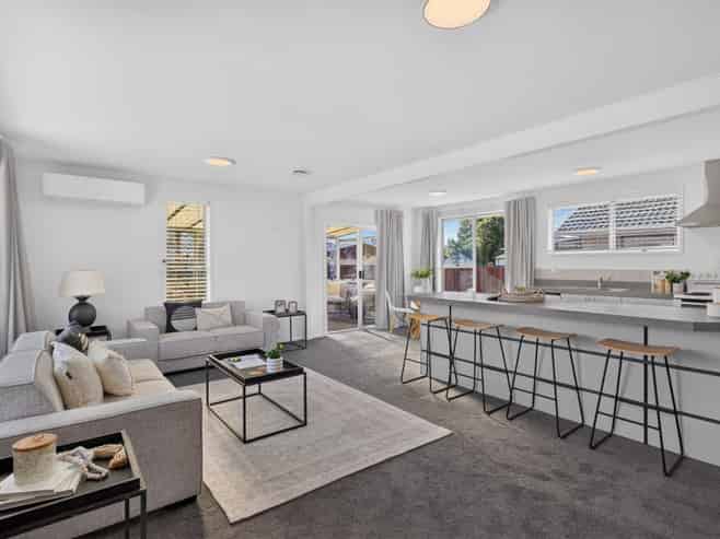 40 Oakley Crescent, Hornby