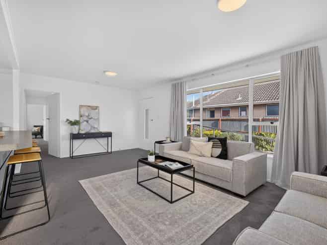 40 Oakley Crescent, Hornby