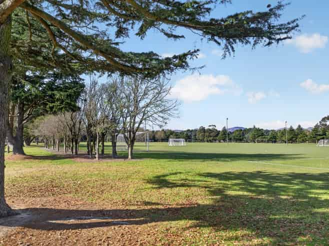 40 Oakley Crescent, Hornby