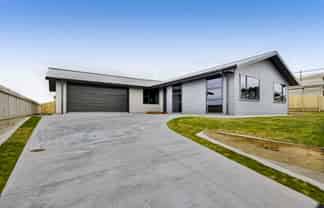 11  LOT 5 Othello, Stratford