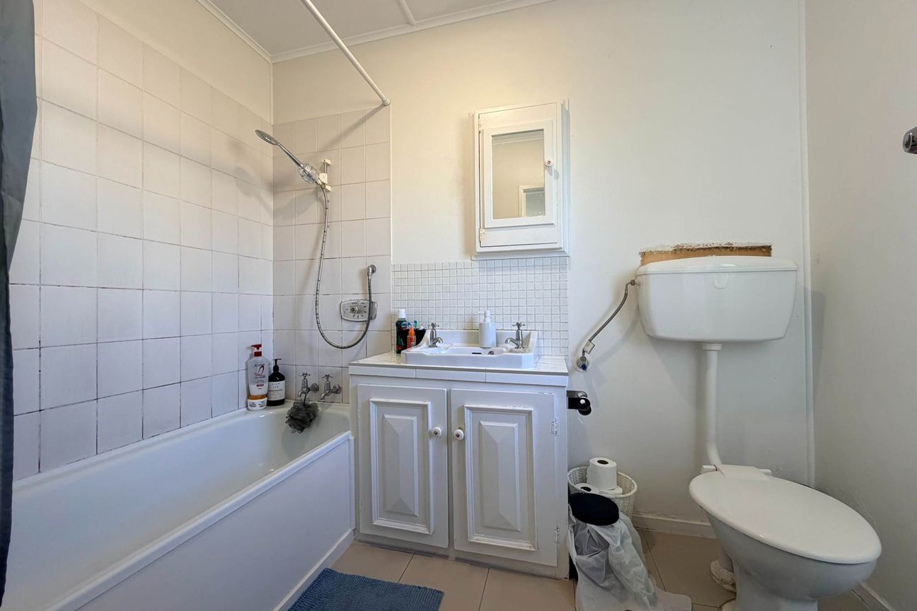 Apartment in Papakura, Bellfield Estate - View 5