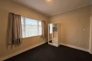 207 Rintoul St, Berhampore