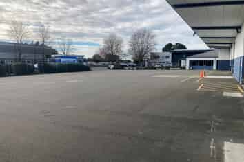 Airport Warehouse with Chiller & Freezer Facilities