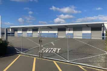 Airport Warehouse with Chiller & Freezer Facilities