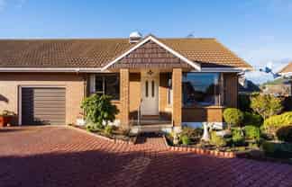 1F Cornish Lane, Mosgiel