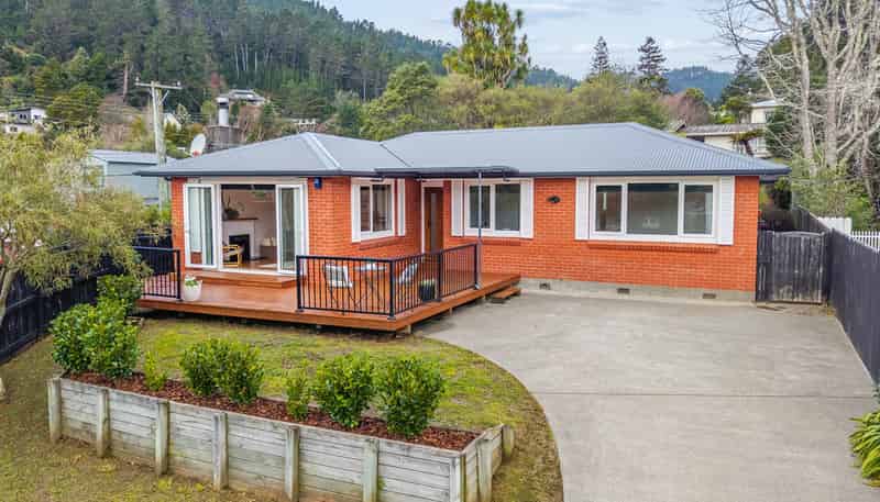 12 Forest Road, Pinehaven