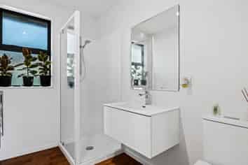 393B Linwood Avenue, Bromley
