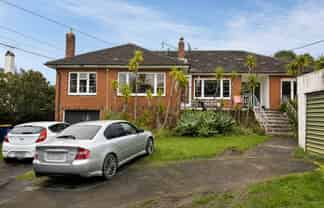 223 Lake Road, Belmont