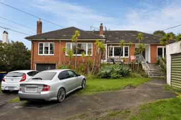 223 Lake Road, Belmont