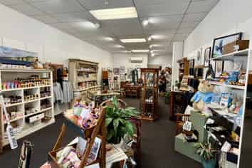 Small and Mighty Emerson St Retail