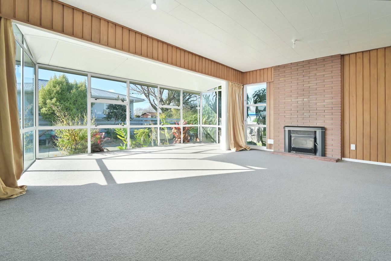 Well positioned. Well presented. Well worth a look - Vista 3
