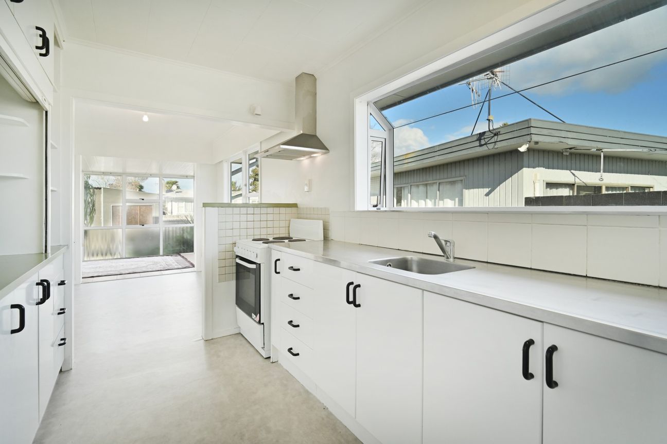 Well positioned. Well presented. Well worth a look - Vista 2
