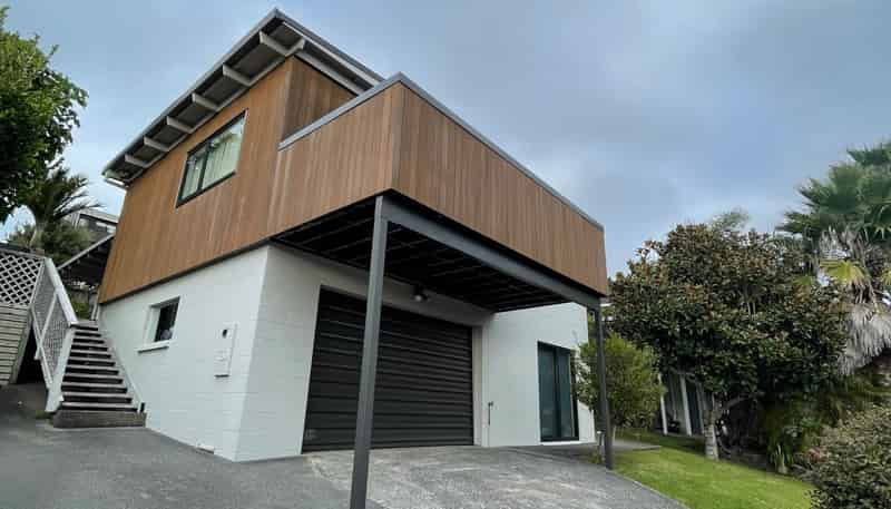 6 Tiri View Place, Waiake