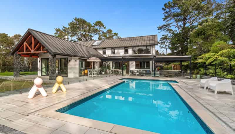 16 Collings Drive, Lucas Heights