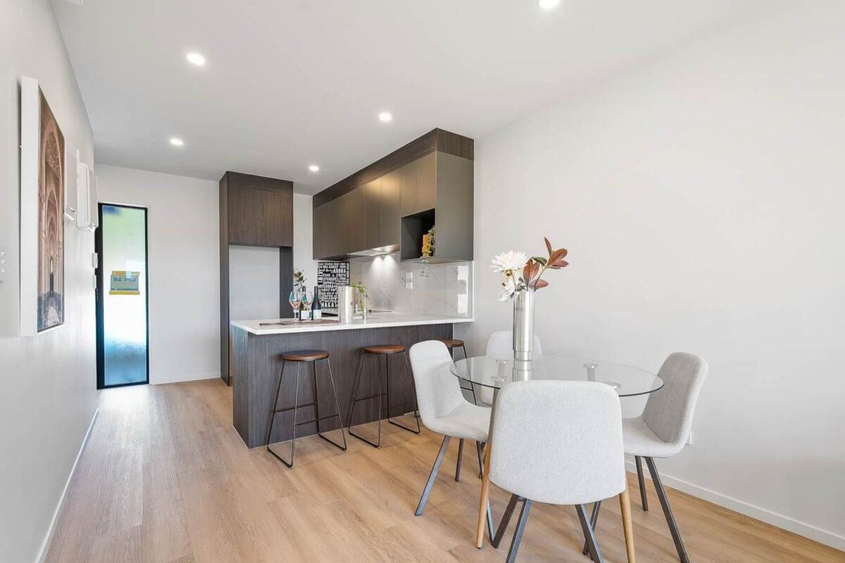 Location, Lifestyle & Convenience in One! - Vista 6