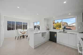 12 Hadley Wood Drive, Wattle Downs