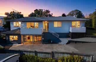 3 Salas Place, Howick