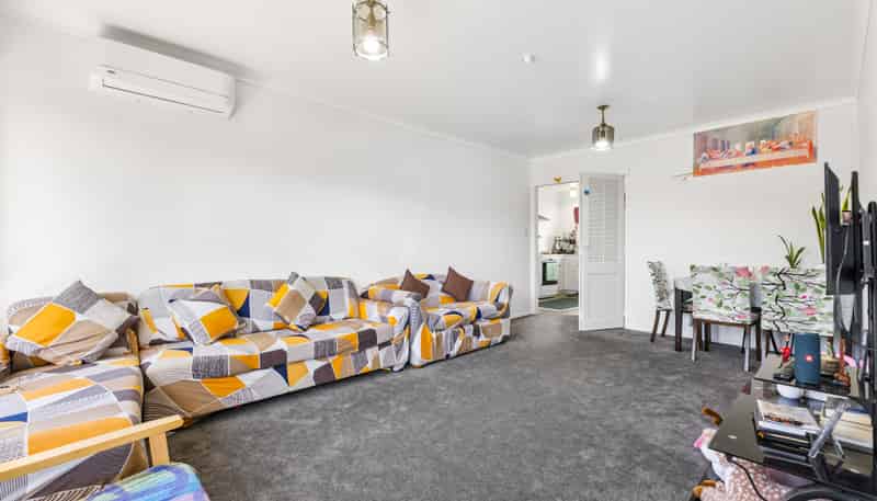 2/238 Shirley Road, Papatoetoe