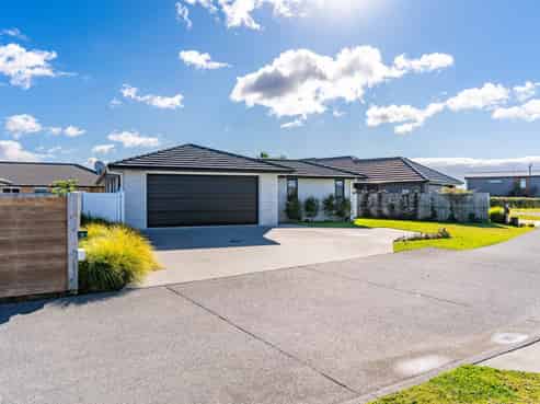 1 Te Akau Place, One Tree Point