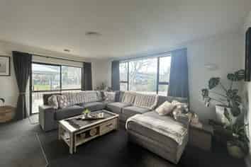 15 Skerries St, Outram