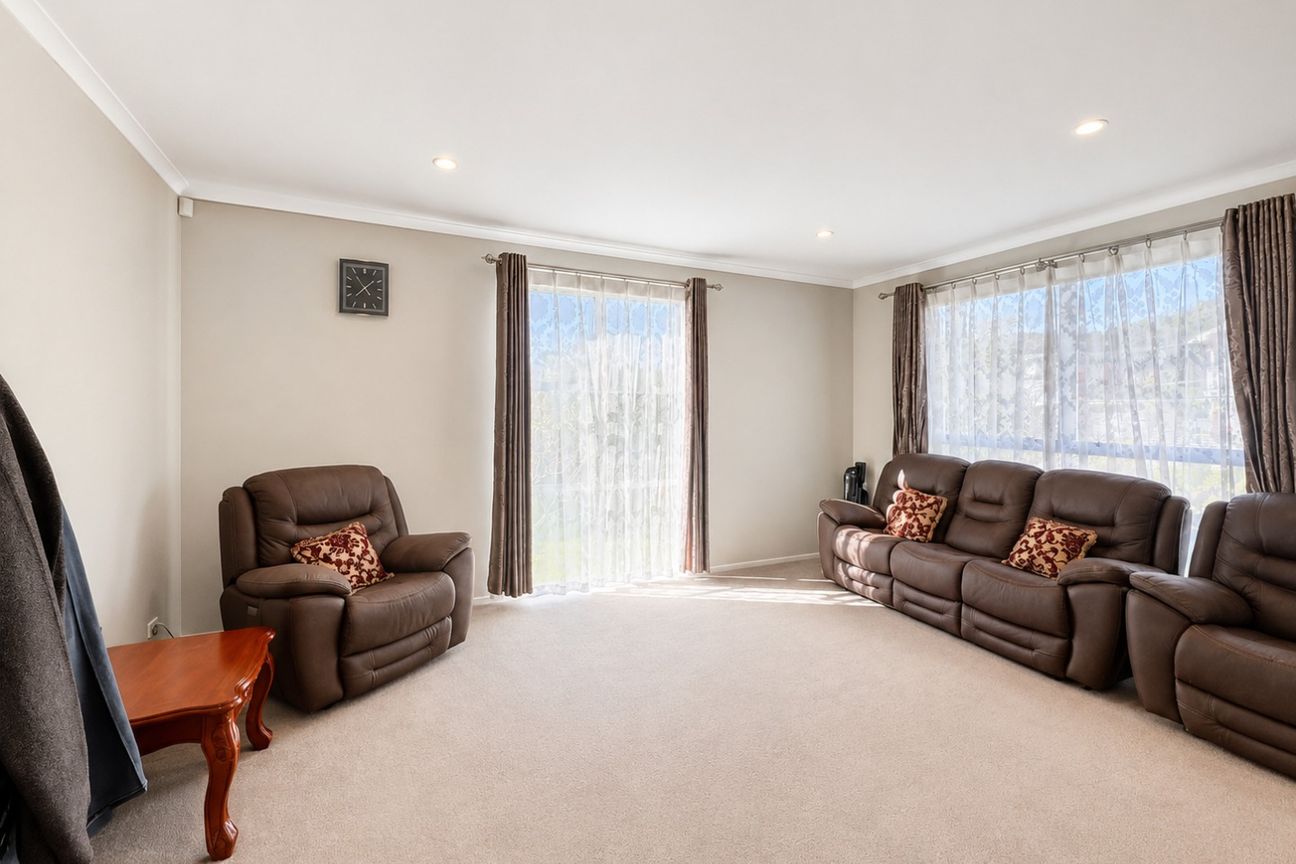 A beautiful three- bedroom house in Greenhithe for rent! – pohled 2