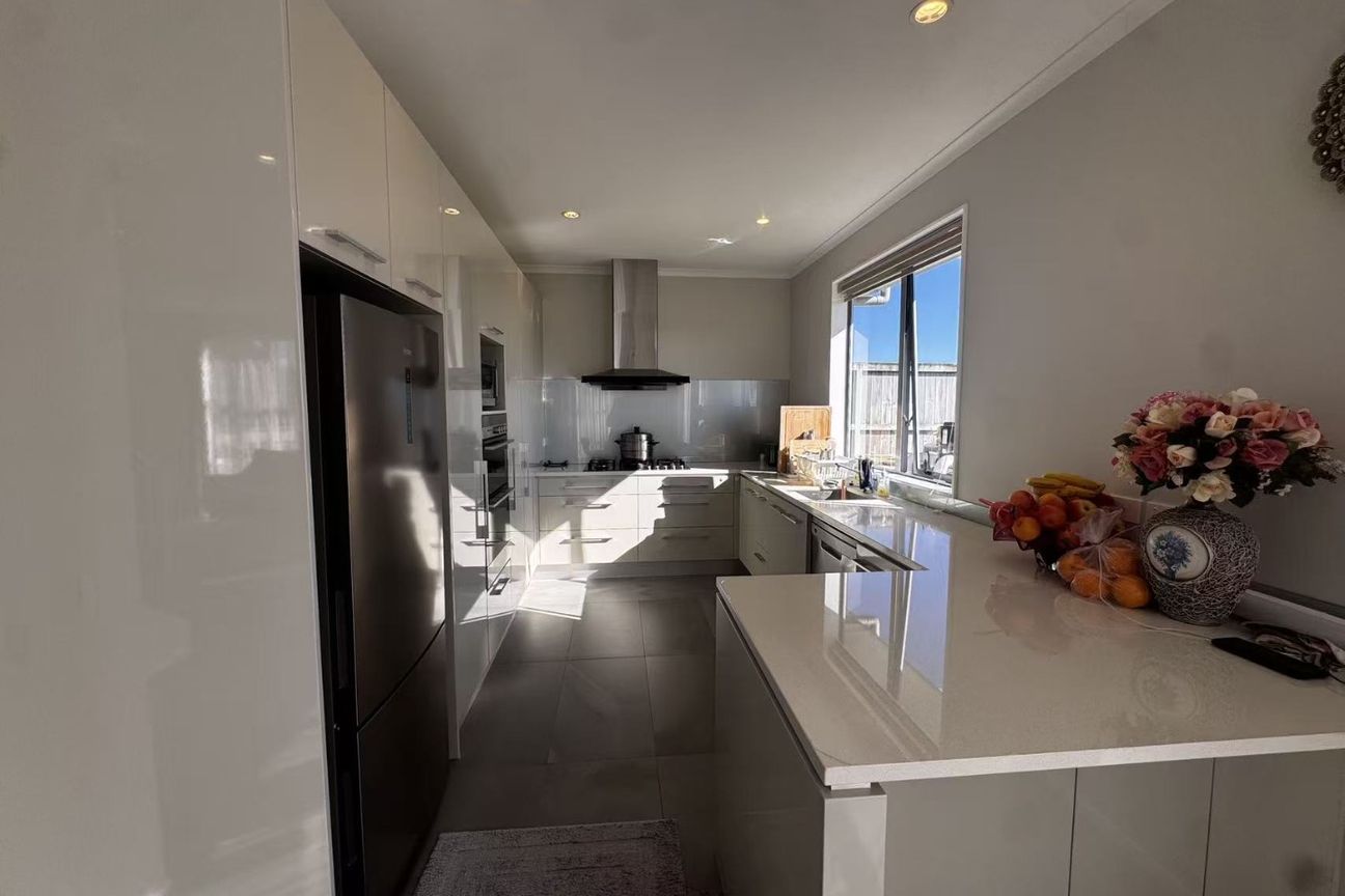 A beautiful three- bedroom house in Greenhithe for rent! – pohled 5