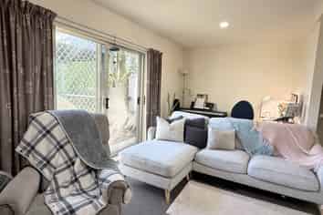 8/5 Kilham Avenue, Northcote