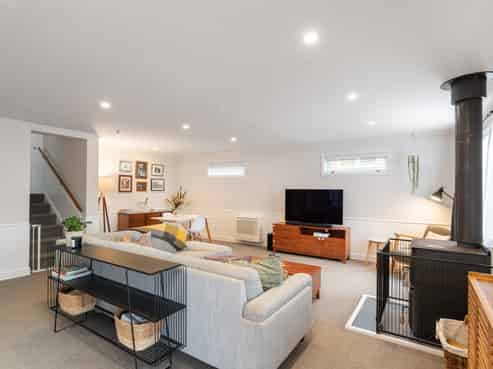 124 Wyndham Road, Pinehaven