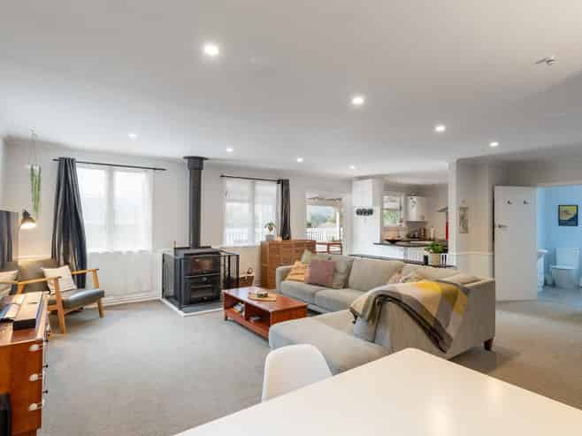 124 Wyndham Road, Pinehaven