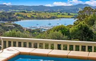 9 Kotare Place, Sandspit