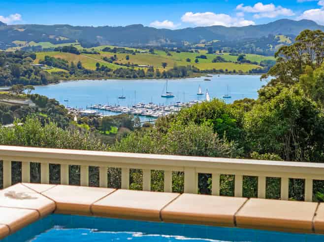 9 Kotare Place, Sandspit