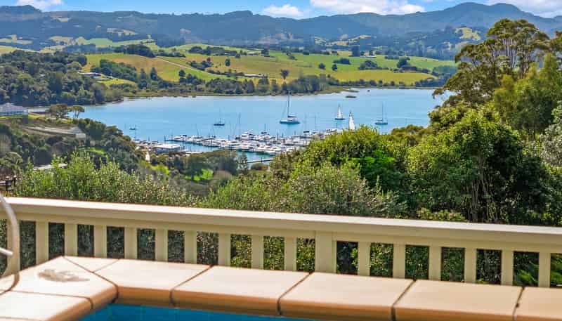 9 Kotare Place, Sandspit