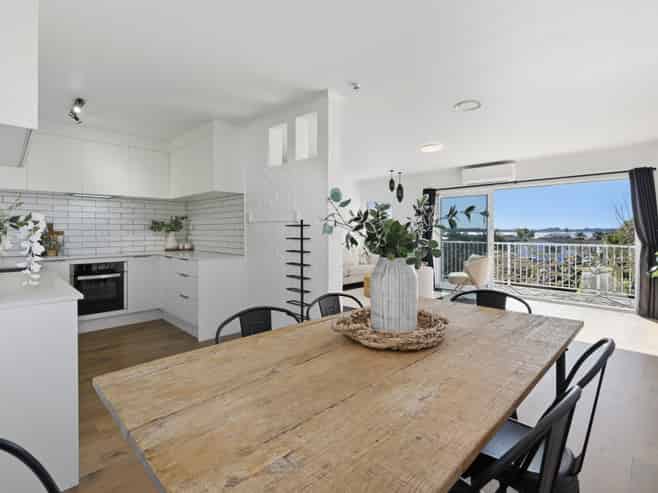 36 Eaton Crescent, Matua