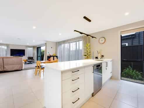 24 Kahikatea Way, Richmond