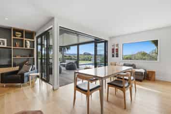 4 Hamilton Road, Warkworth