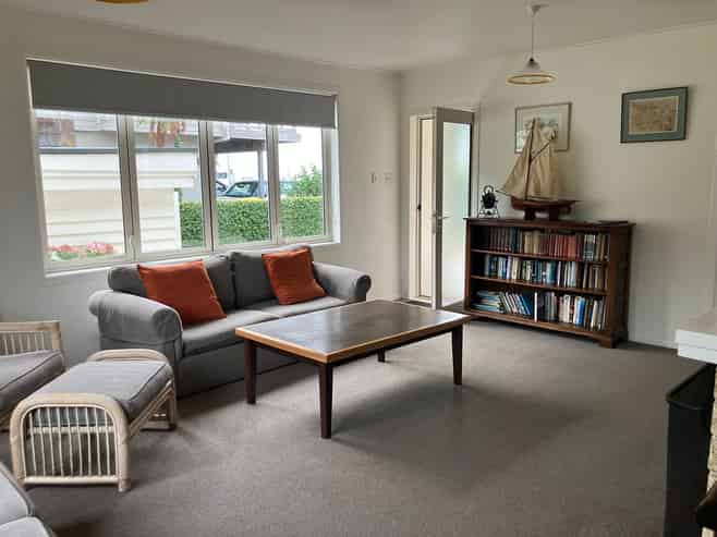 52 Waiwera Road, Waiwera