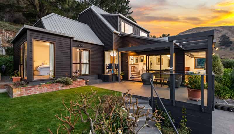 136 Sumnervale Drive, Sumner