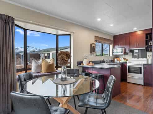 33 Starveall Street, Brightwater