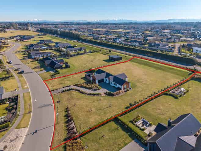 37 Silver Peaks Drive, West Melton