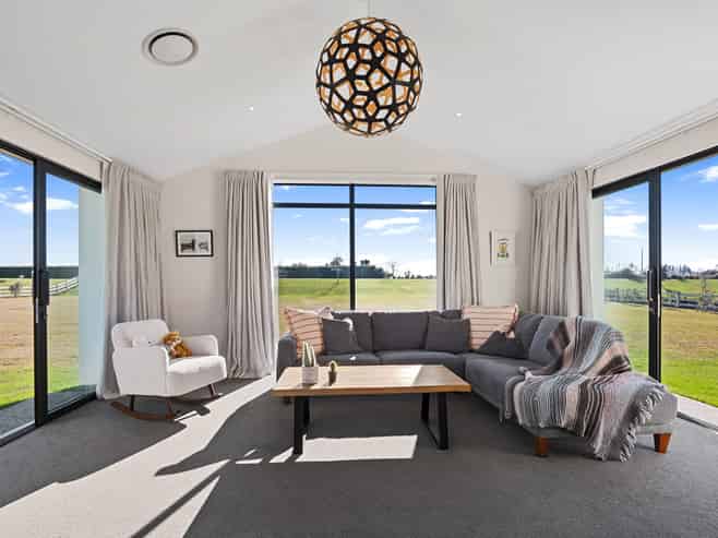 37 Silver Peaks Drive, West Melton