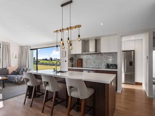 37 Silver Peaks Drive, West Melton