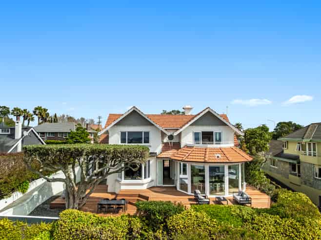 220 Lake Road, Takapuna