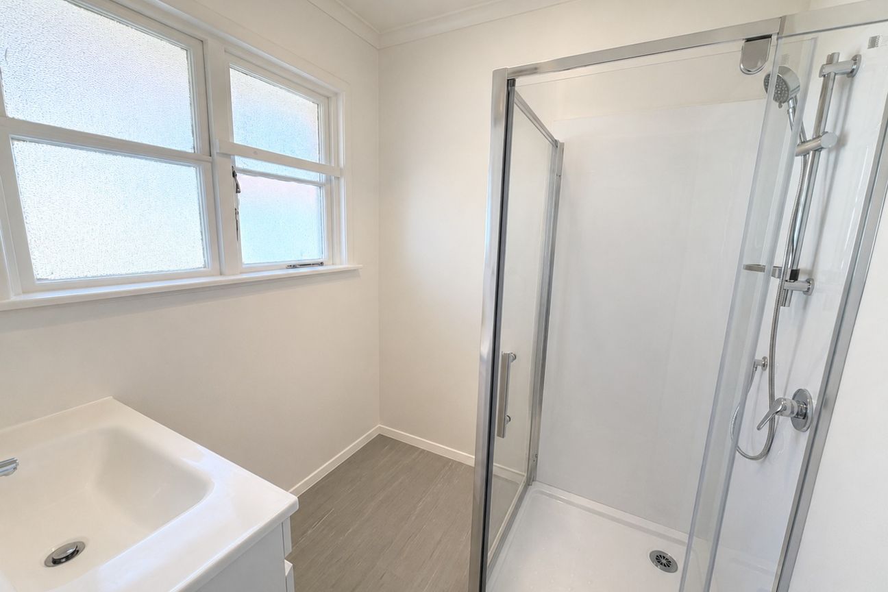 Freshly Renovated 2-Bedroom Home – Ready to Move In! - Más