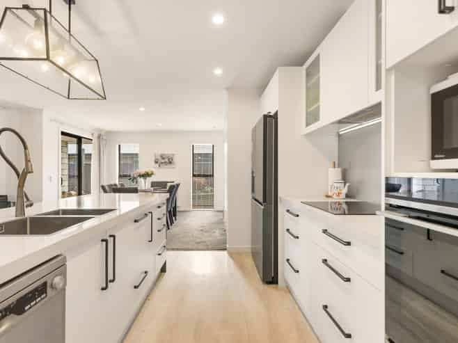 12 Neason Place, Cromwell