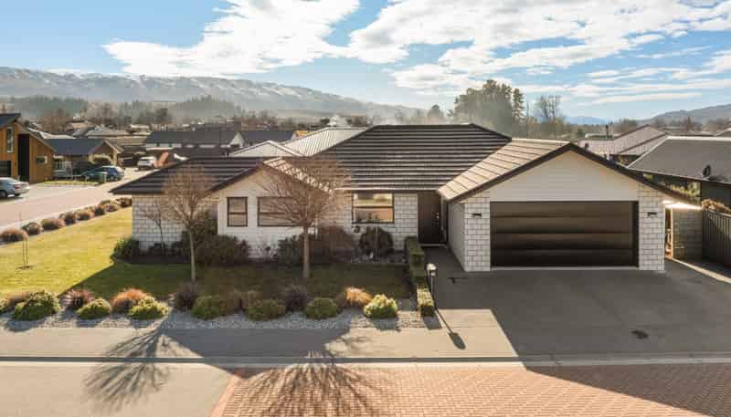 12 Neason Place, Cromwell
