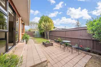 5 California Drive, Totara Park