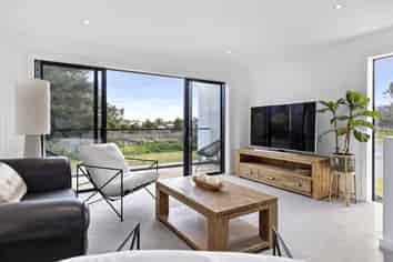 Commercial opportunity and stylish living combined